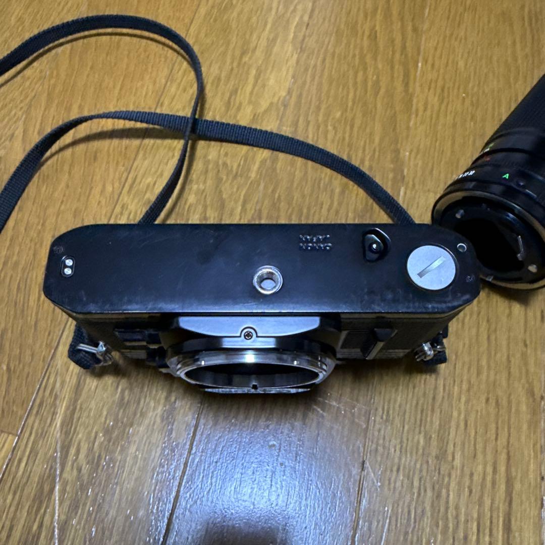 Canon AE-1 FD50mm f1.4とFD100-200mm f5.6