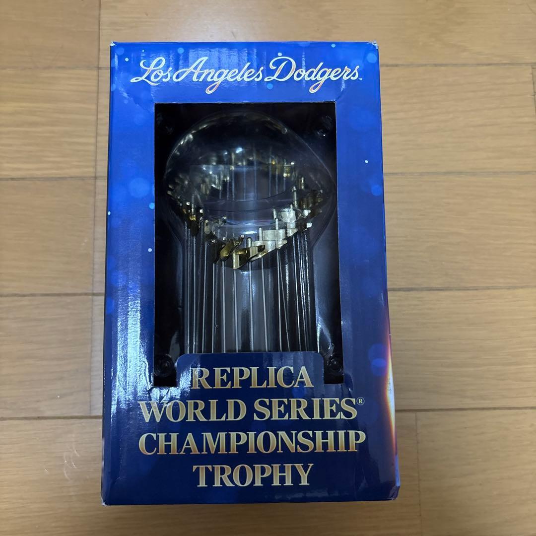 ドジャース　チャンピオントロフィー