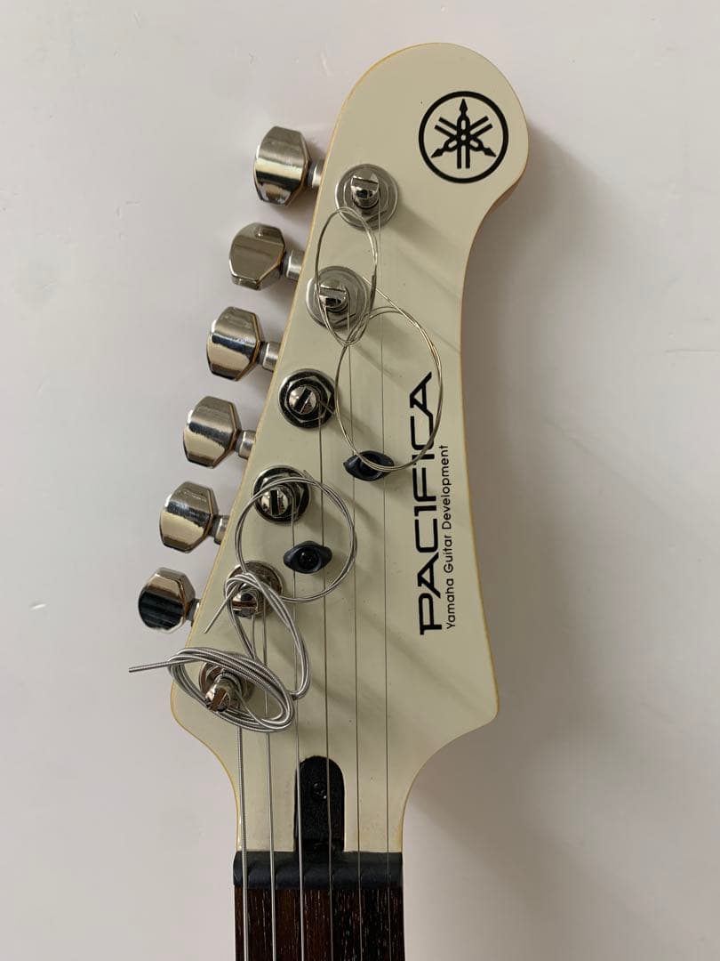 YAMAHA ヤマハ PAC612VIIX エレキギター PACIFICA