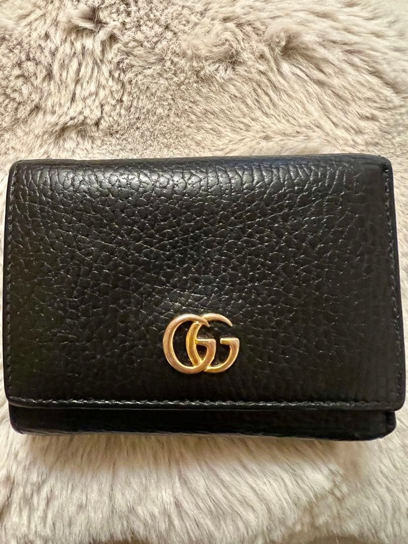 GUCCI 三つ折り財布 ブラック
