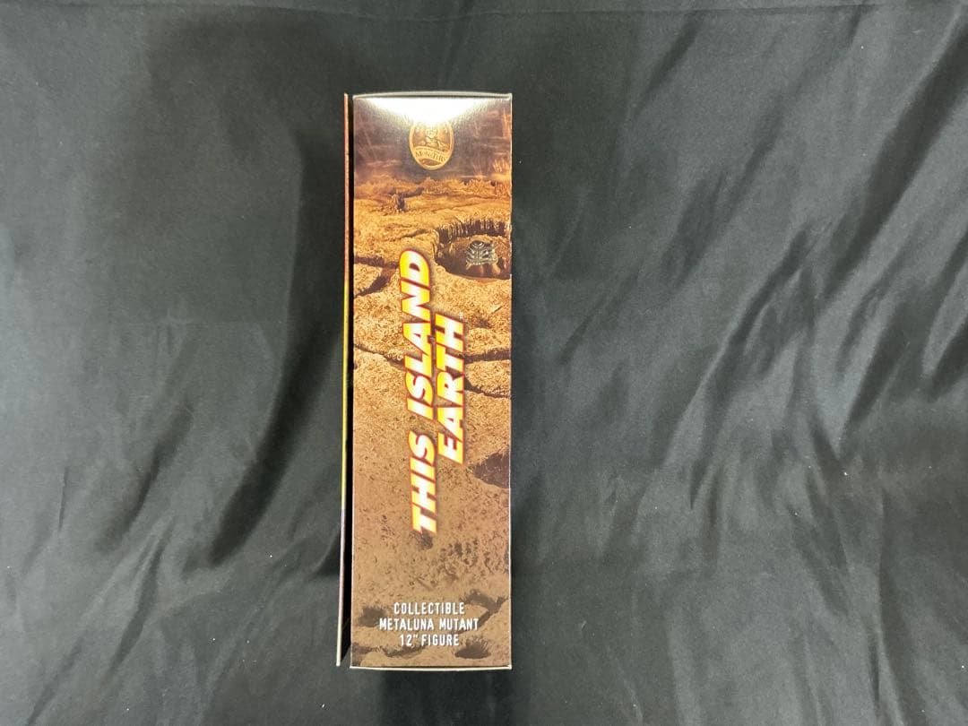 メタルーナミュータントサイドショー限定12インチフィギュア