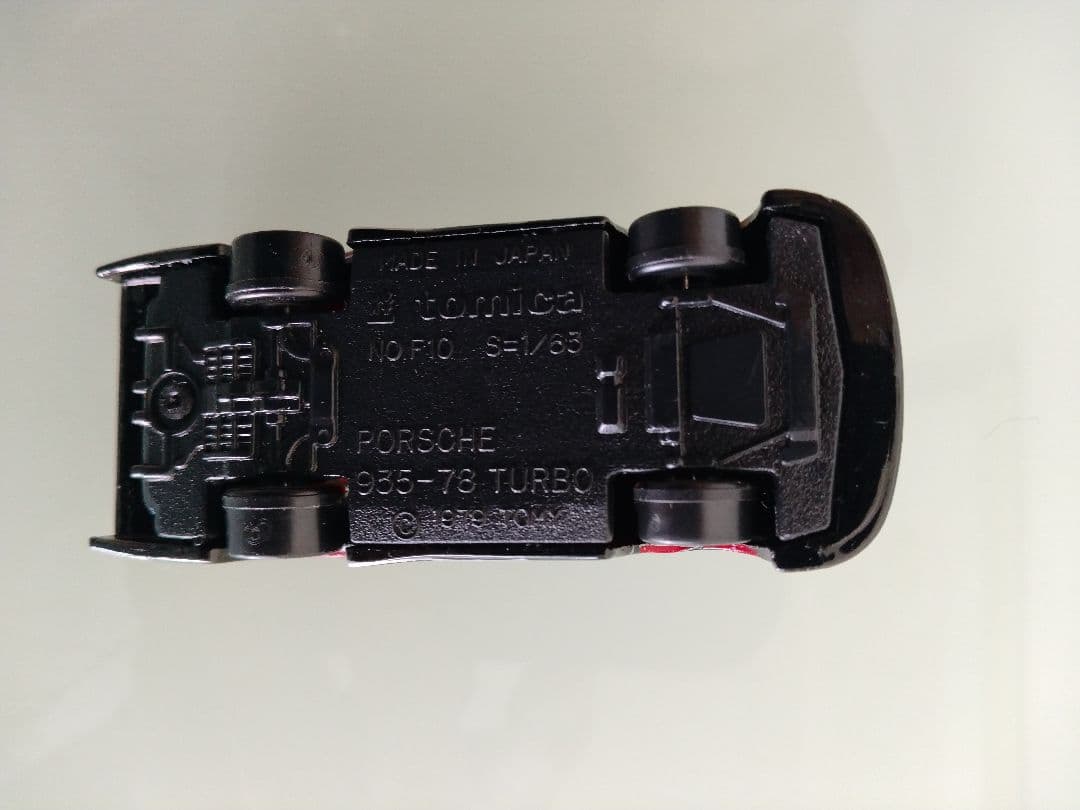 青箱トミカポルシェ 935－ 78ターボ