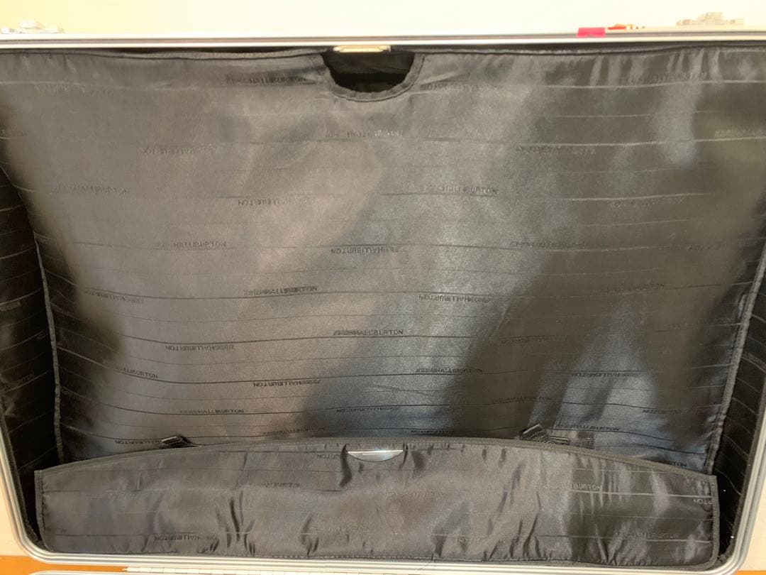 k0926-01★ゼロハリバートン キャリーケース 現状品 50×25×75