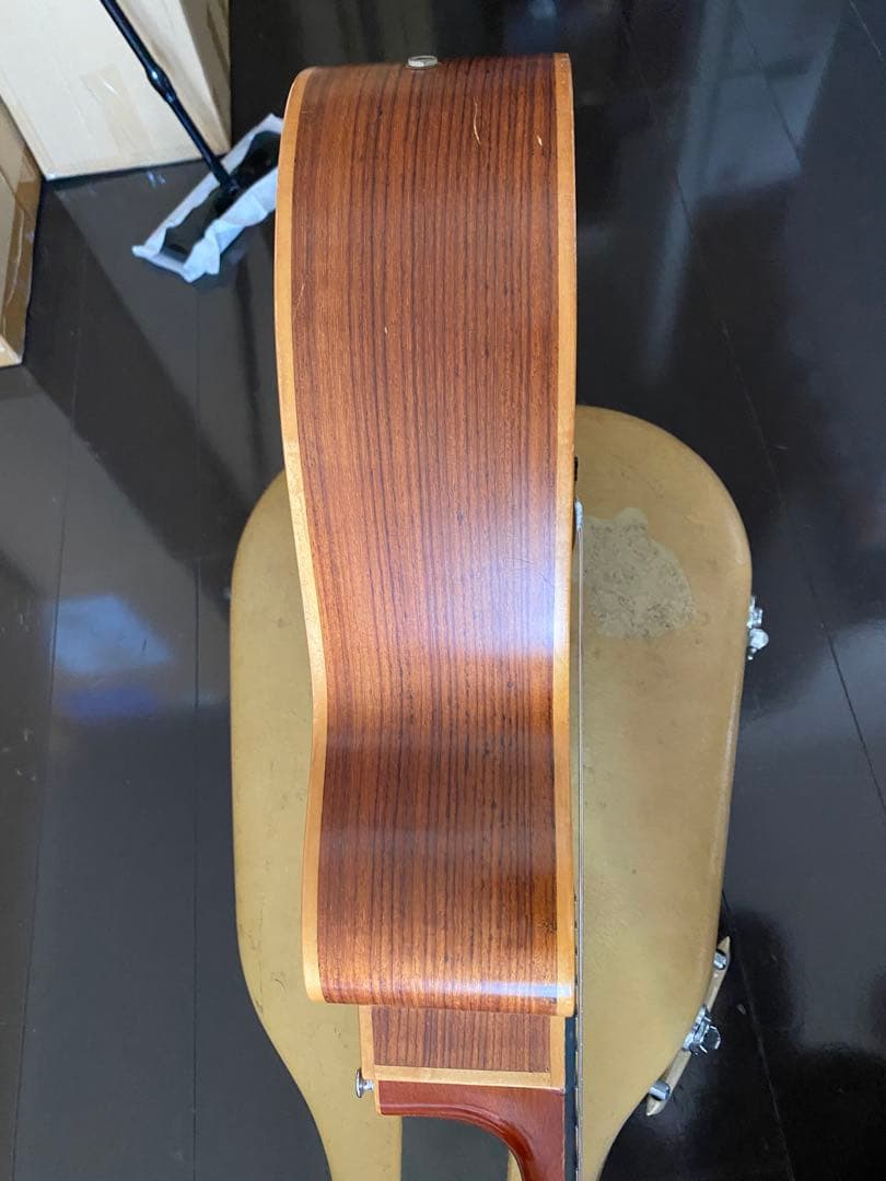 アコースティックギター　k.yairi