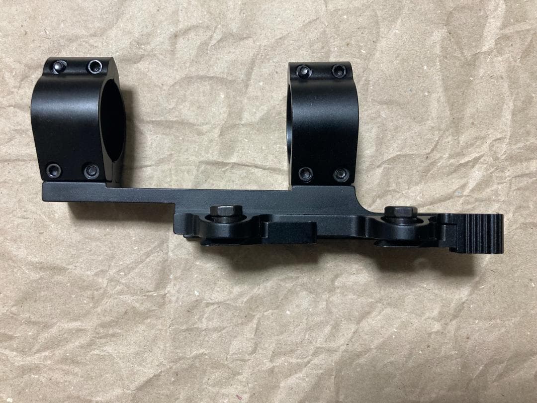 LaRue Tactical SPR1.5 M4 QDスコープマウント レプリカ