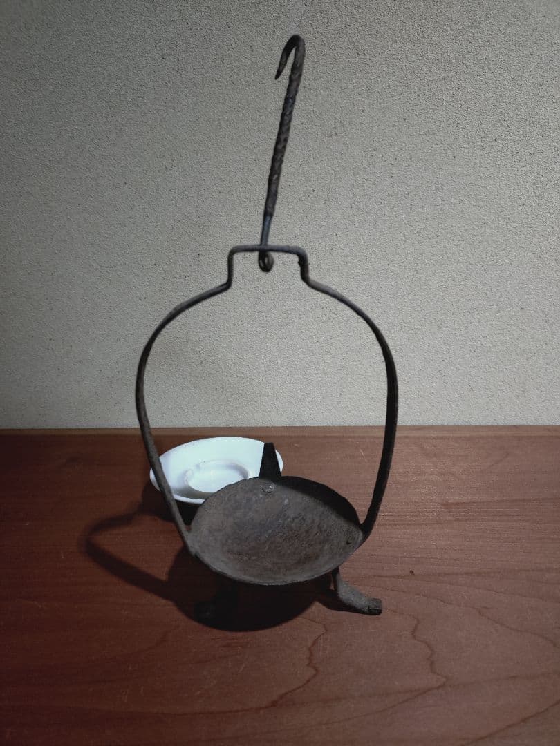 鉄製 吊るし灯火器 花器 花入れ 古道具 古民具 燭台 行燈 行火 灯明