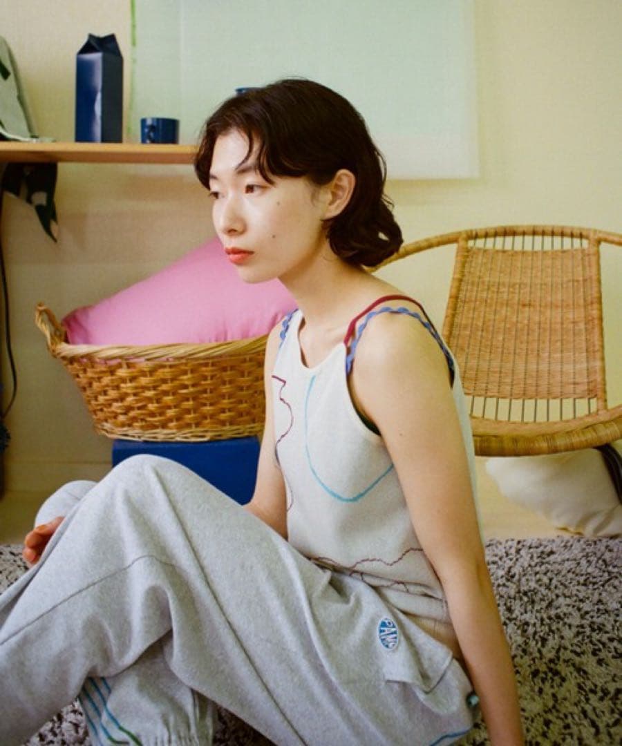 PAMM 寛大なインテリアのニットタンク