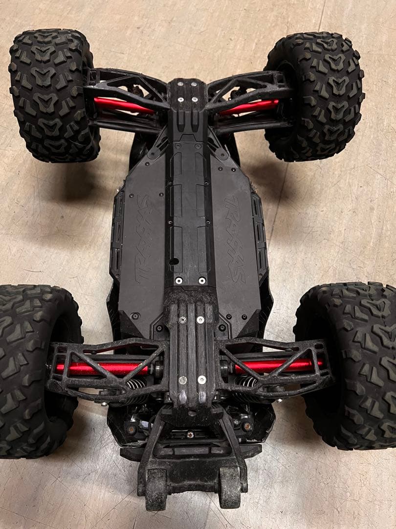 トラクサス　MAXX TRAXXS