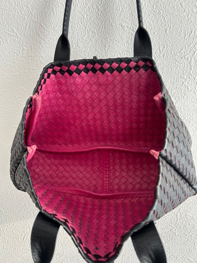 WAKO 編み込み ブラック ハンドバッグ