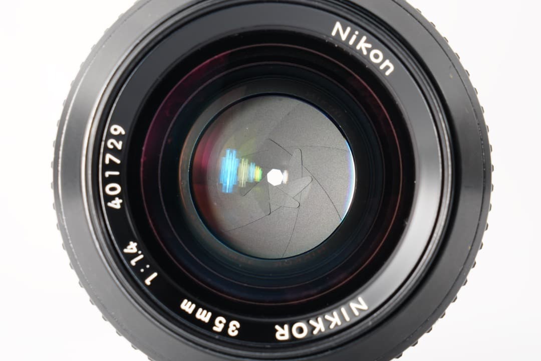 【極美品】動作◎ ニコン　Ai Nikkor 35mm F1.4 729