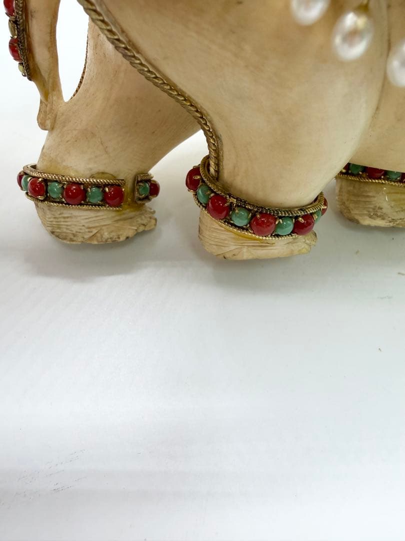 削除します　天然素材 宝石飾 象 置物 全長22cm 重1.24kg 細密細工