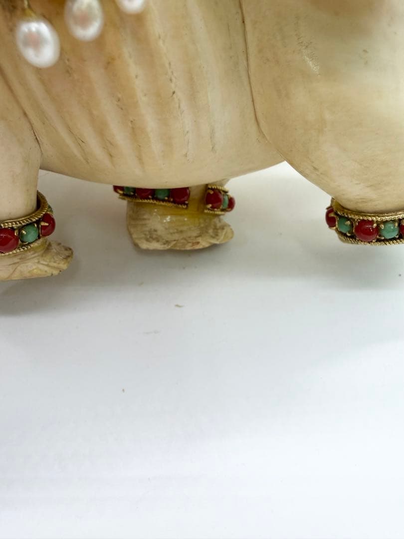 削除します　天然素材 宝石飾 象 置物 全長22cm 重1.24kg 細密細工