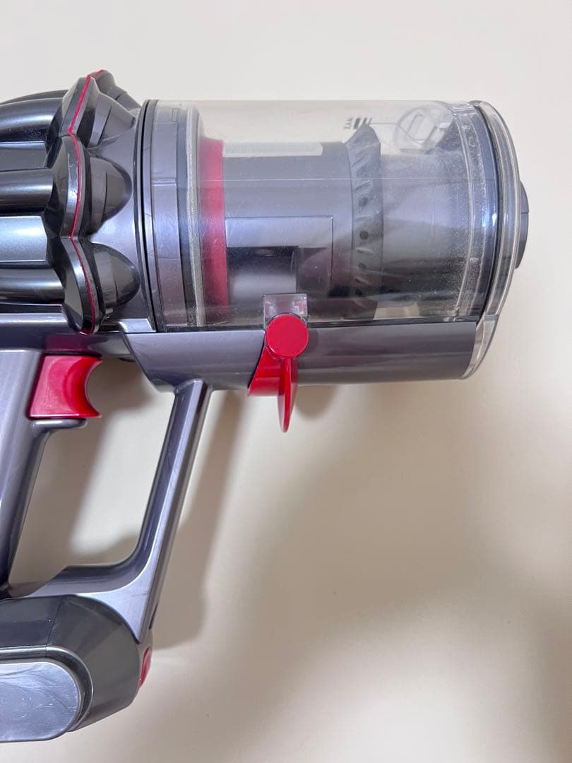 ダイソン Digital Slim Fluffy SV18 本体のみ