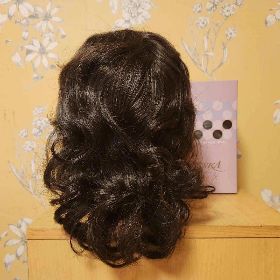 わんにゃん　レオンカ　ウィッグ　ミディアム　ロング　カール　エレガント