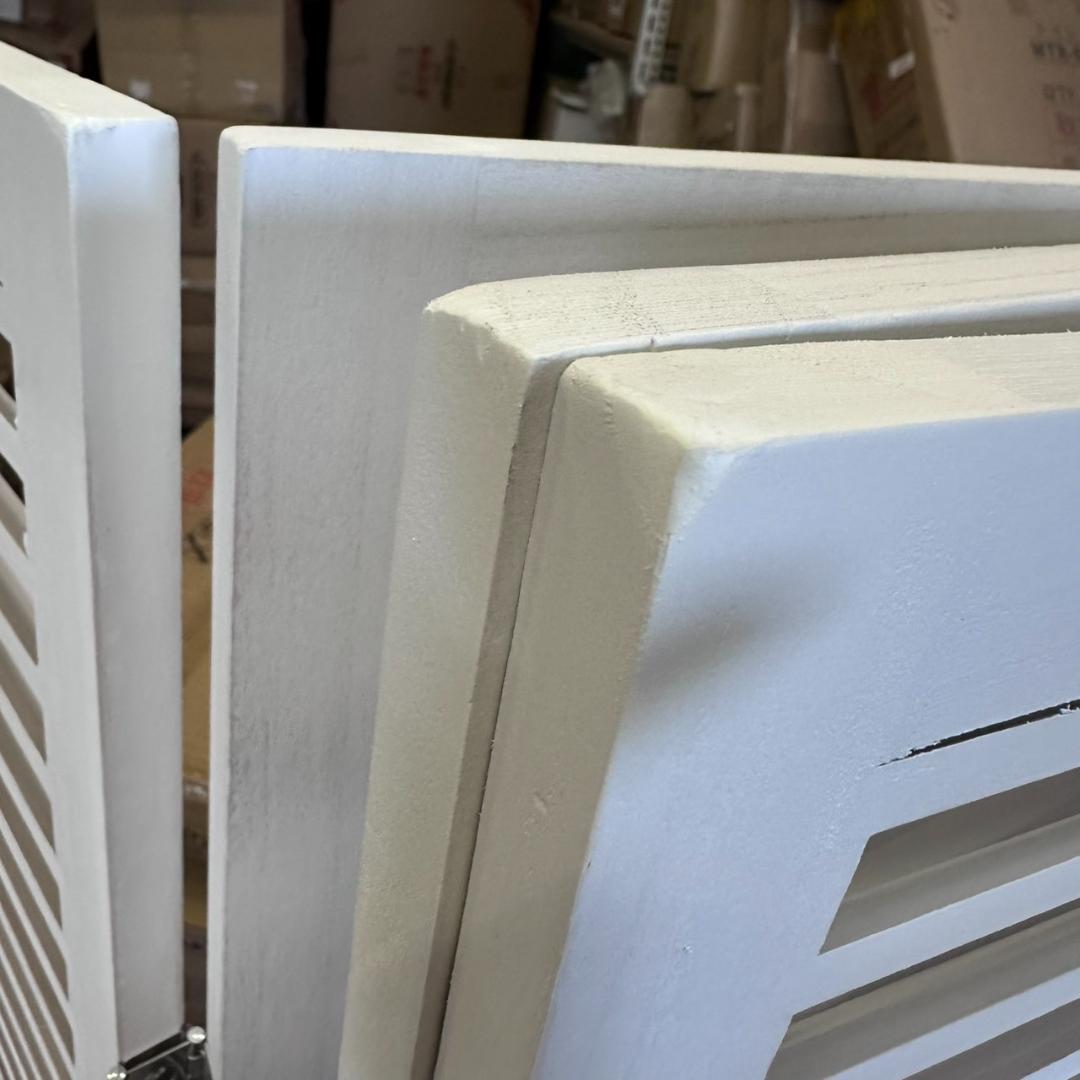 シャビー仕上げ　4連　パティション　アンティーク調 衝立　間仕切り 完成品