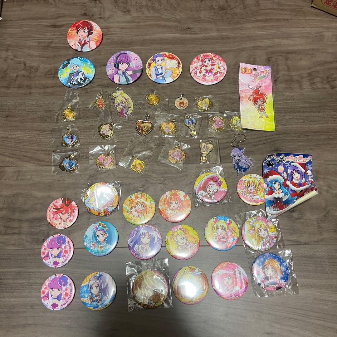 プリキュア缶バッジ、アクリルキーホルダー、メタルチャームセット 50個以上