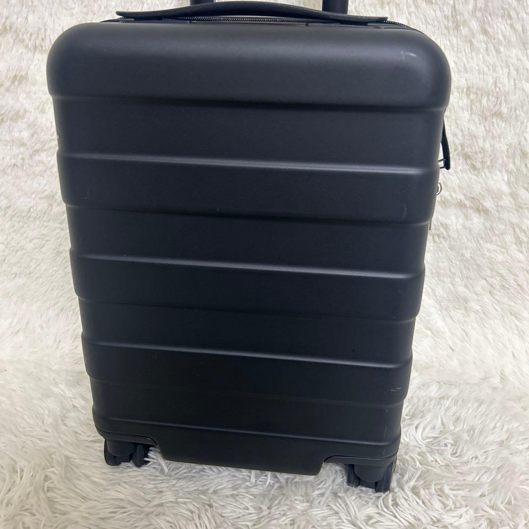 美品 送料無料 無印良品 バーを自由に調節できるハードキャリーケース 20L