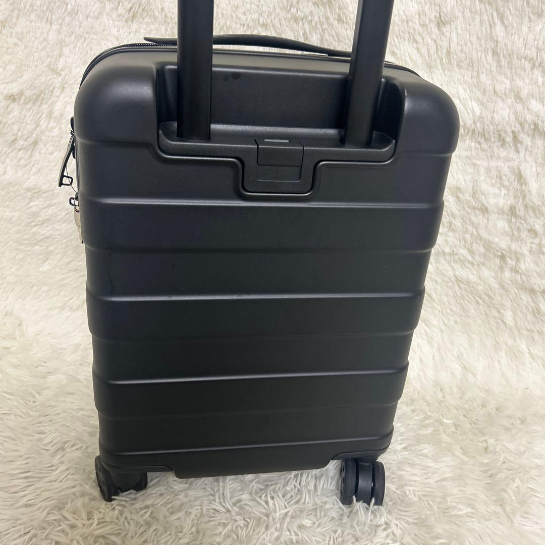 美品 送料無料 無印良品 バーを自由に調節できるハードキャリーケース 20L