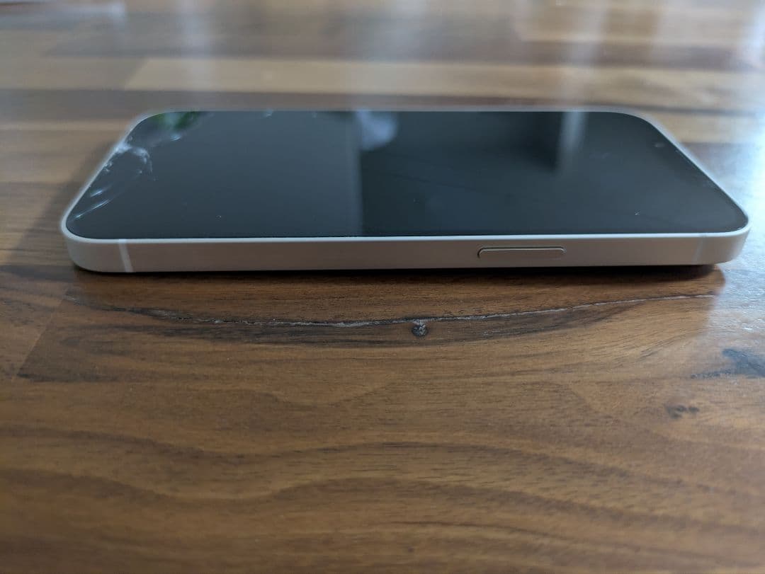 Apple iPhone 13 スターライト 128GB SIMフリー