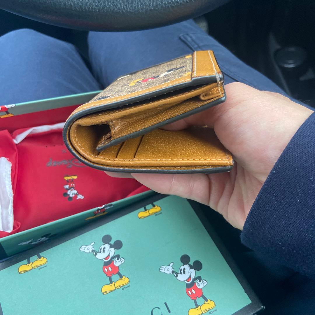 GUCCI ミッキーマウス柄 二つ折り財布