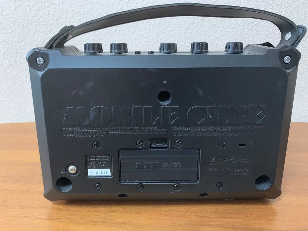 Roland Mobile Cube ポータブルスピーカー