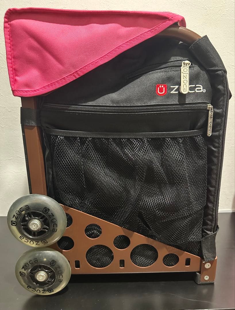 【新年の激安セール中！】Zuca スポーツ バック　座れるバッグ　４点セット