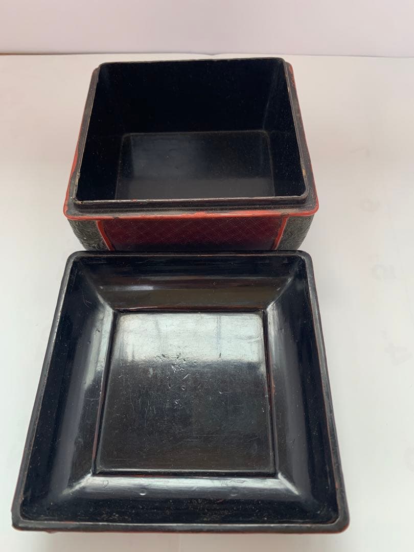 中国美術　堆漆細工刻『人物物語文』蓋物 木製漆塗 菓子器唐物茶道具