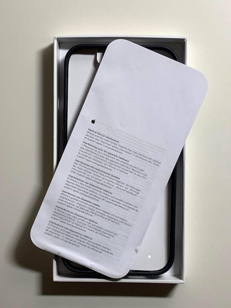 【新品】純正 iPhone 13 レザーケース・ミッドナイト①