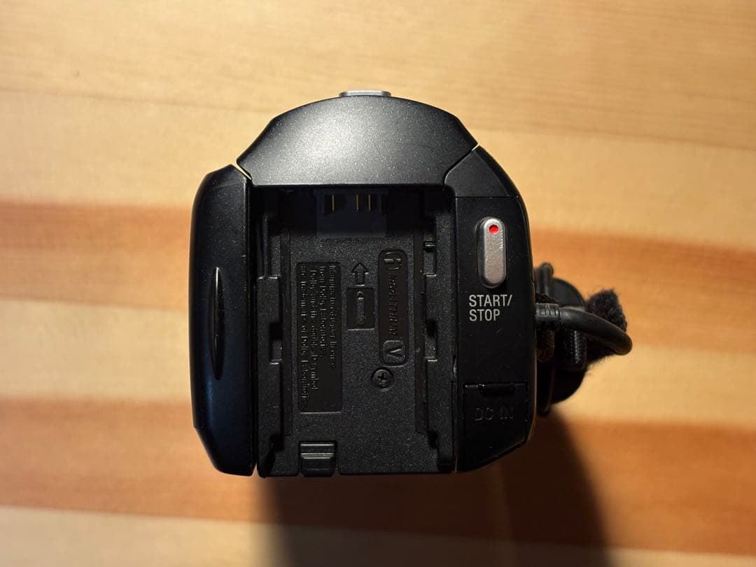 Sony ハンディカム HDR-CX670 ビデオカメラ マイクロSD付き