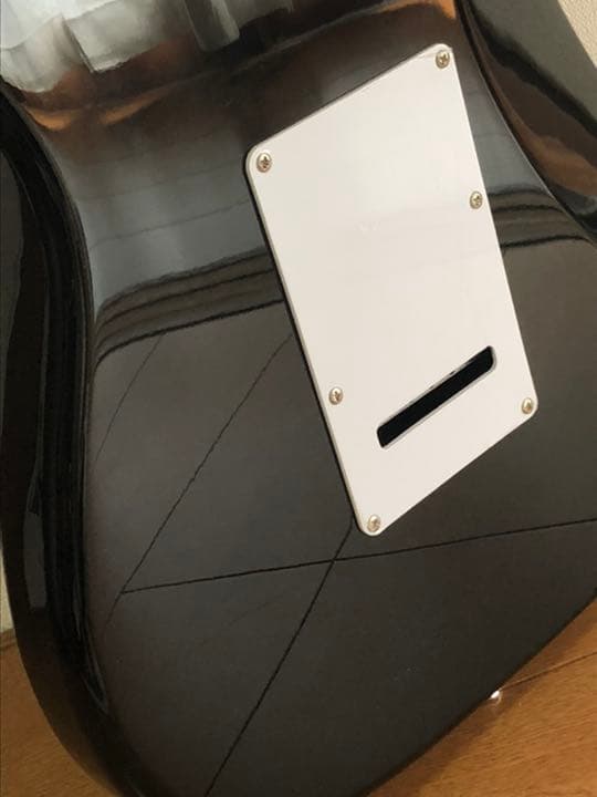 グルーミー エレキギター 入門用第一弾