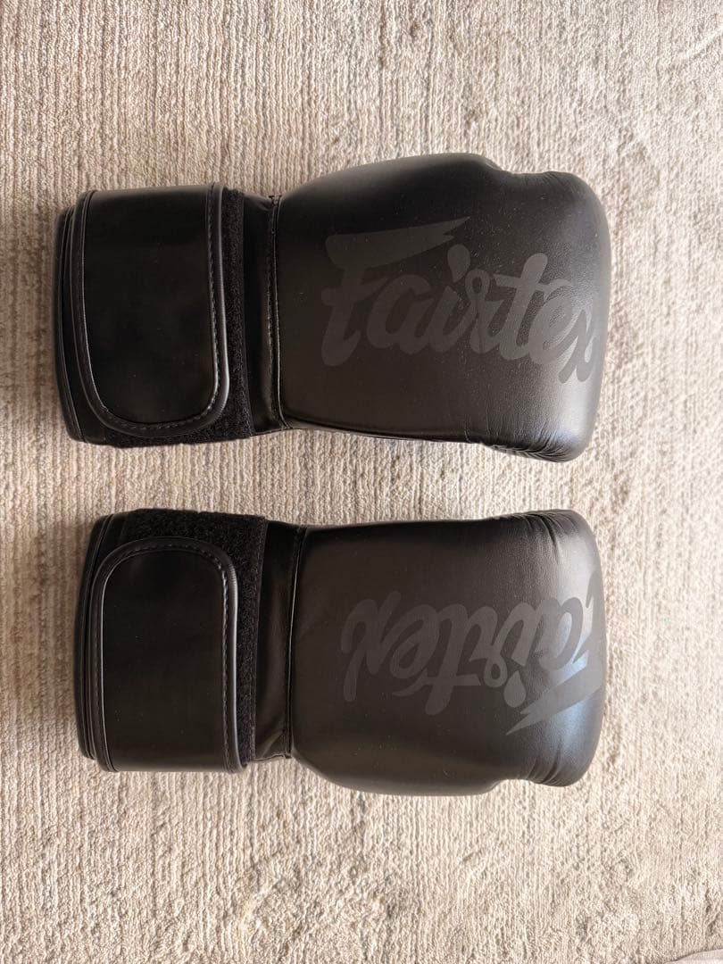 Fairtex ボクシンググローブ 14oz ブラック