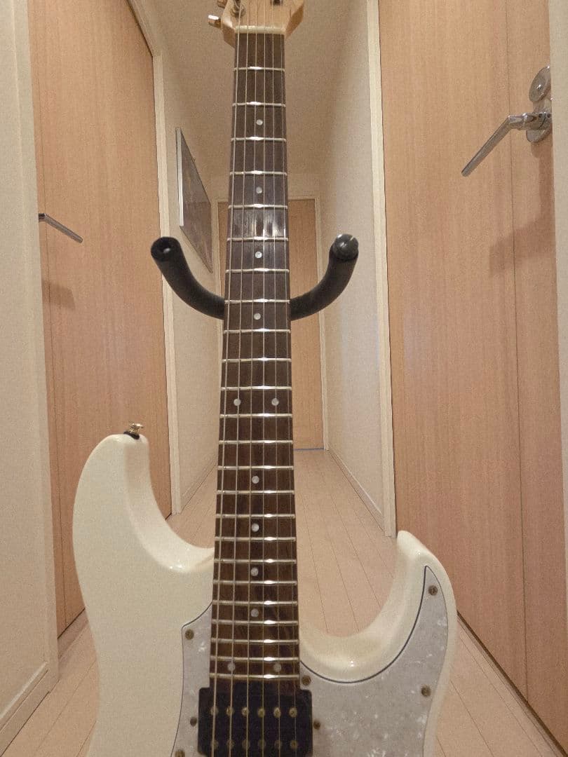 ホワイト エレキギター ハムバッカー