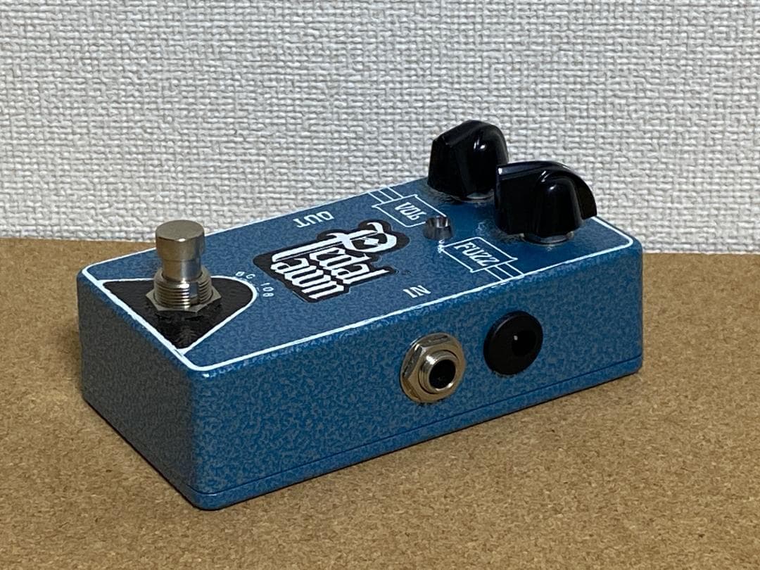Pedal Pawn 限定 fuzz NOS Telefunken BC108