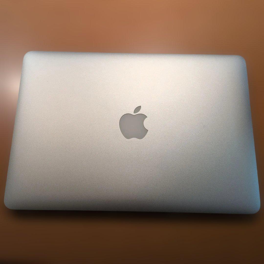 D*様 MacBook Pro A1502 128GB 本体及び充電コード（箱は