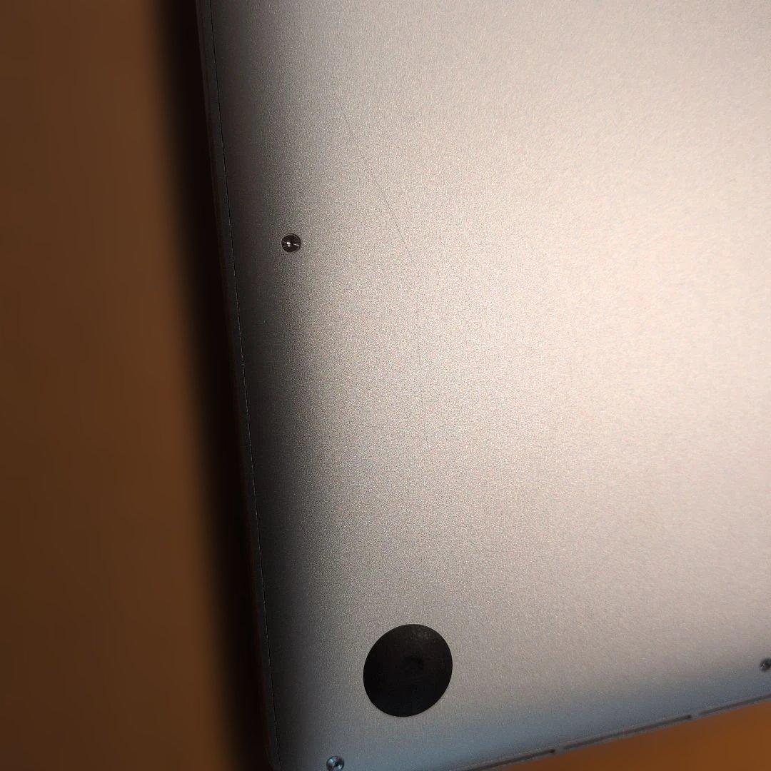 D*様 MacBook Pro A1502 128GB 本体及び充電コード（箱は