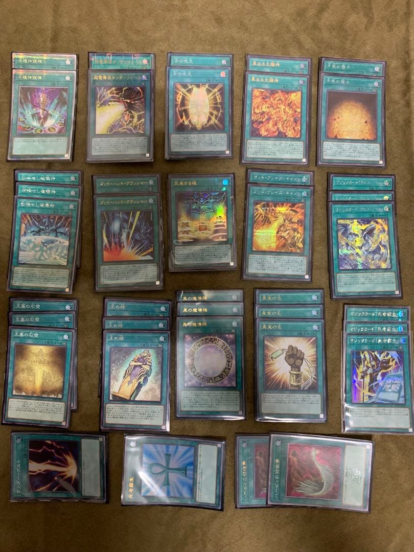 遊戯王引退　青眼、ブラックマジシャン、三幻神ホルスデッキ　クオシク、プリシク