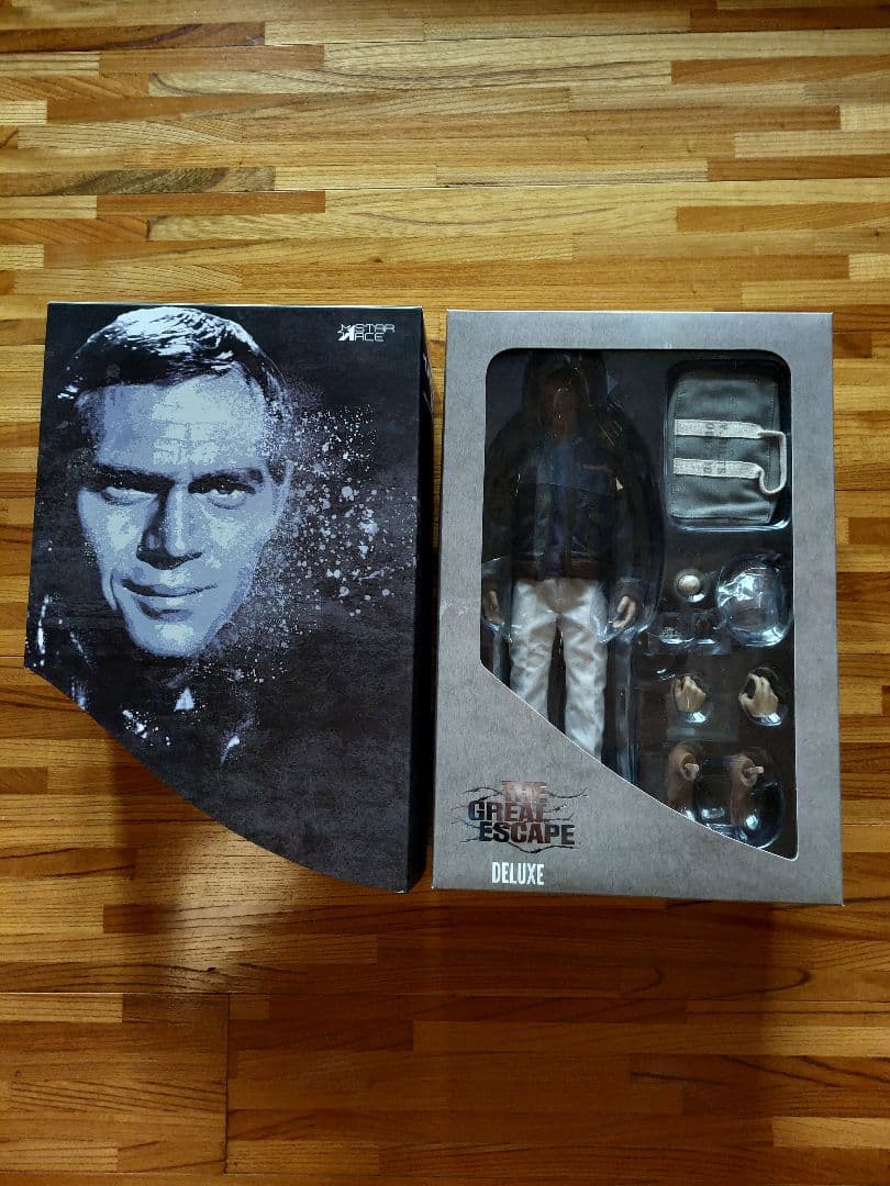 スターエーストイズ　スティーブ•マックイーン　大脱走デラックスフィギュア