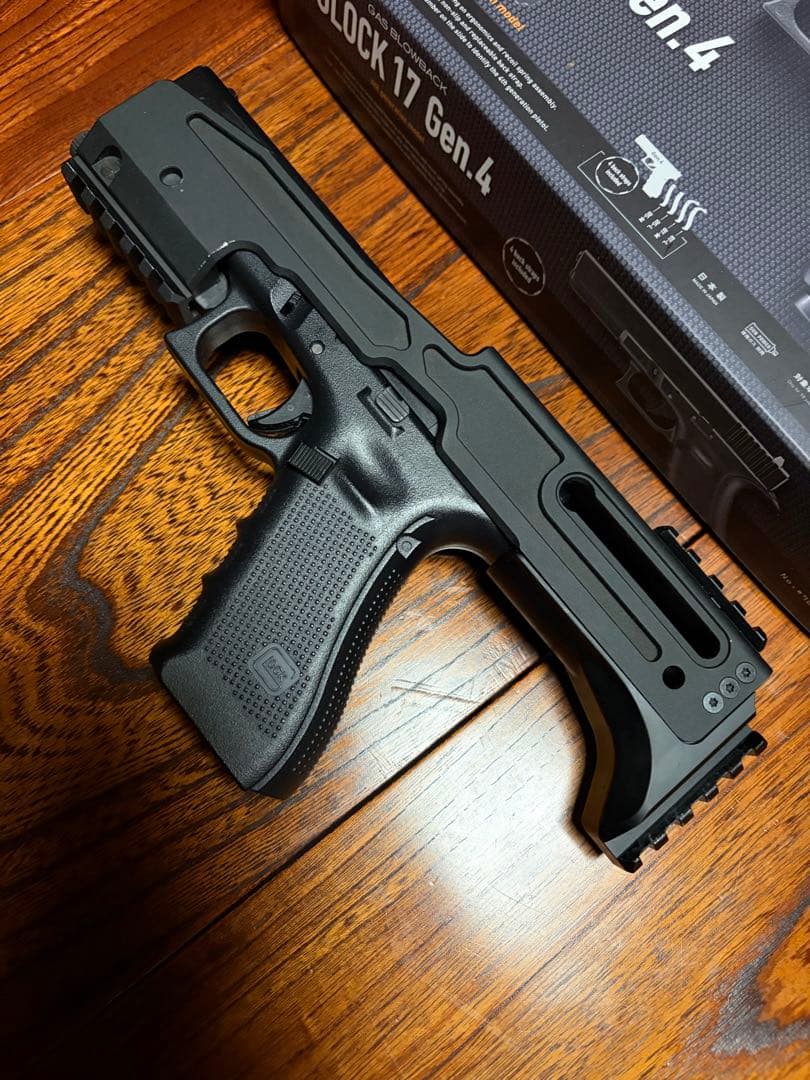 東京マルイ　グロック17 Gen4 カービンキット
