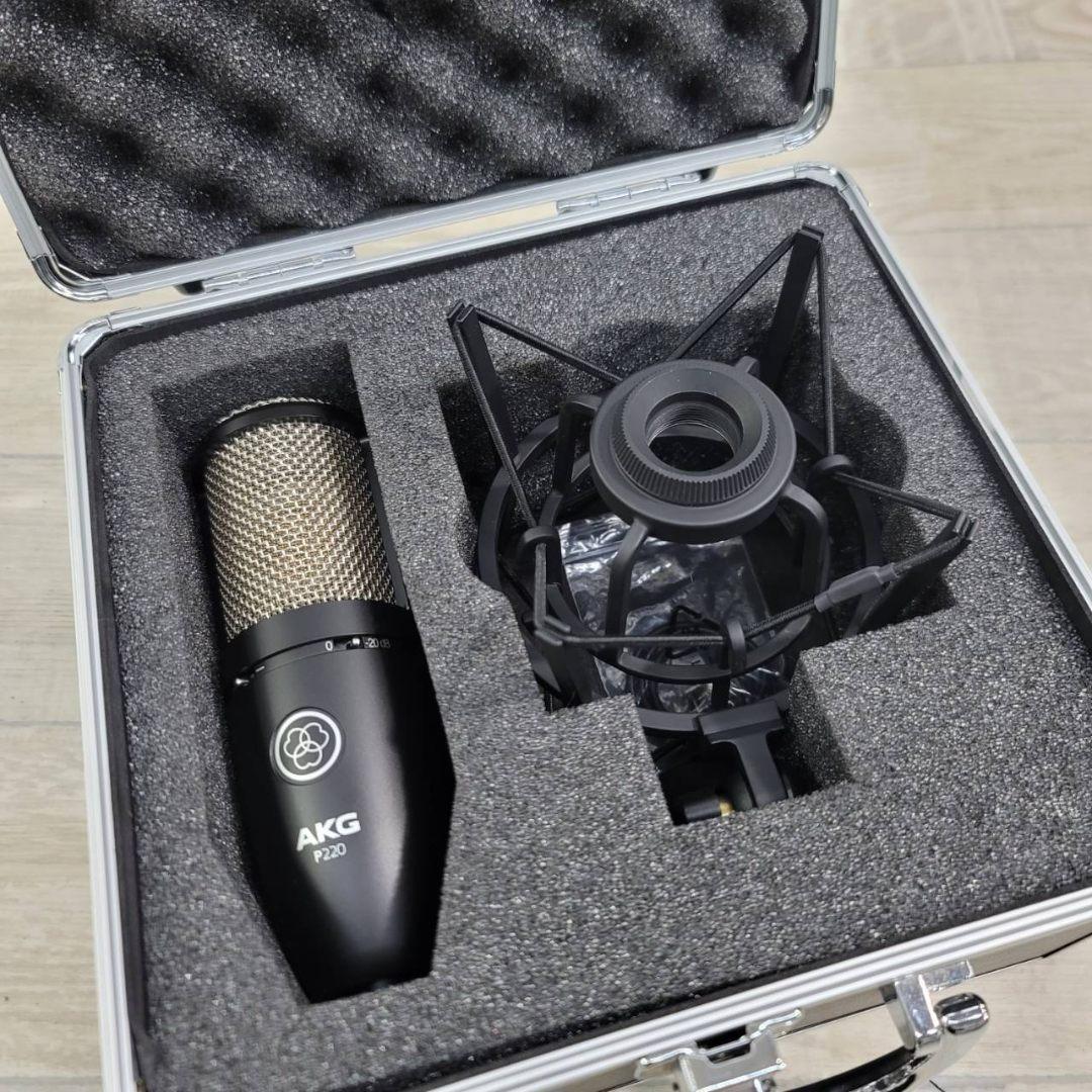 AKG P220 Project Studio Line コンデンサーマイク