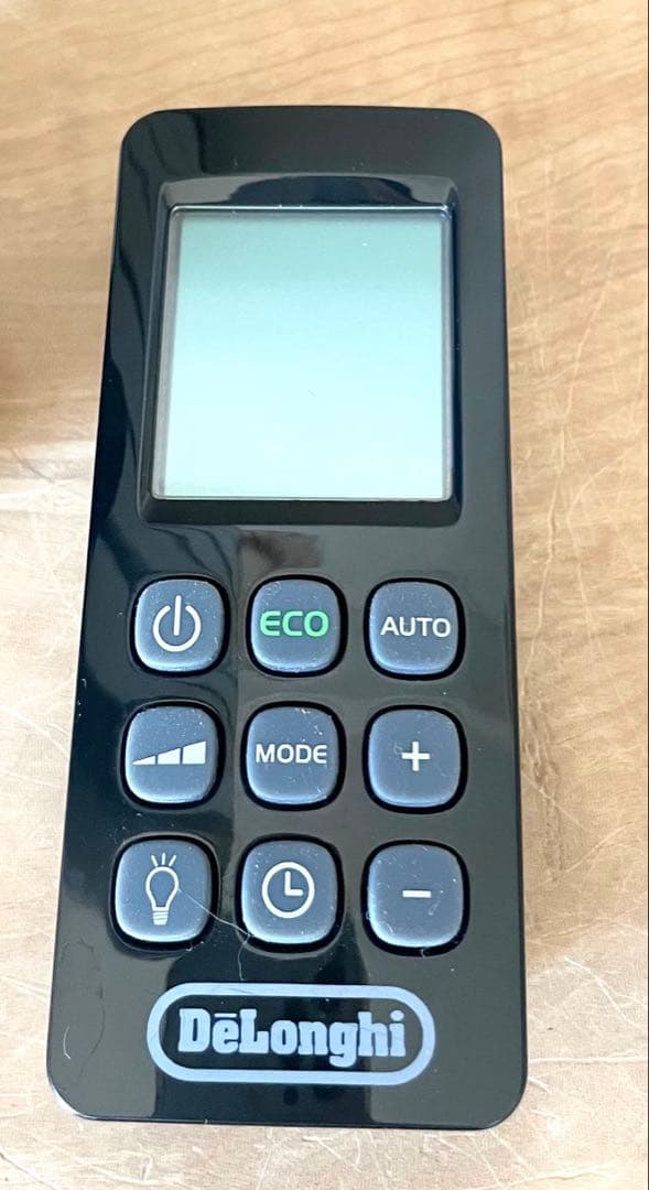 【ワンシーズンのみ使用】デロンギ　マルチダイナミックヒーター　MDH09-BK