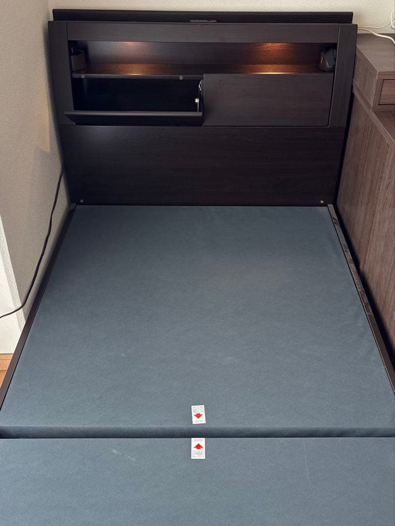 シングルベッドフレーム ダークブラウン 引き出し付き