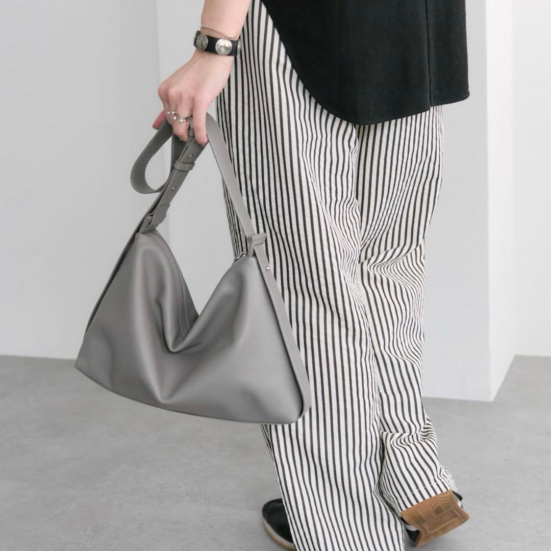 【ear PAPILLONNER/イアパピヨネ】2wayレザーショルダーバッグ