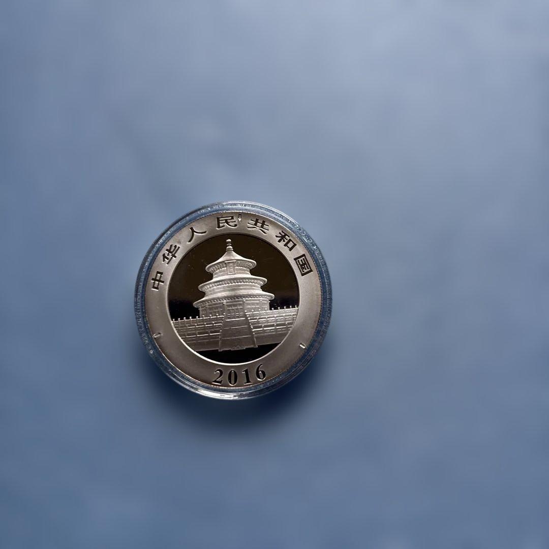 2016年 銀製 10元 硬貨 パンダと天壇デザイン