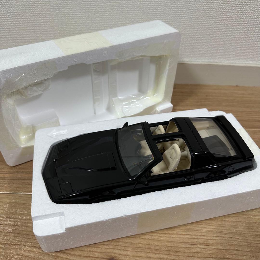 ナイトライダー　キット　KNIGHTRIDER K.I.T.T 1/18スケール