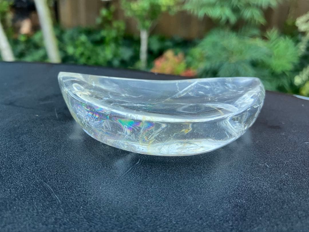 水晶　三日月　モチーフ　トレー　虹入り