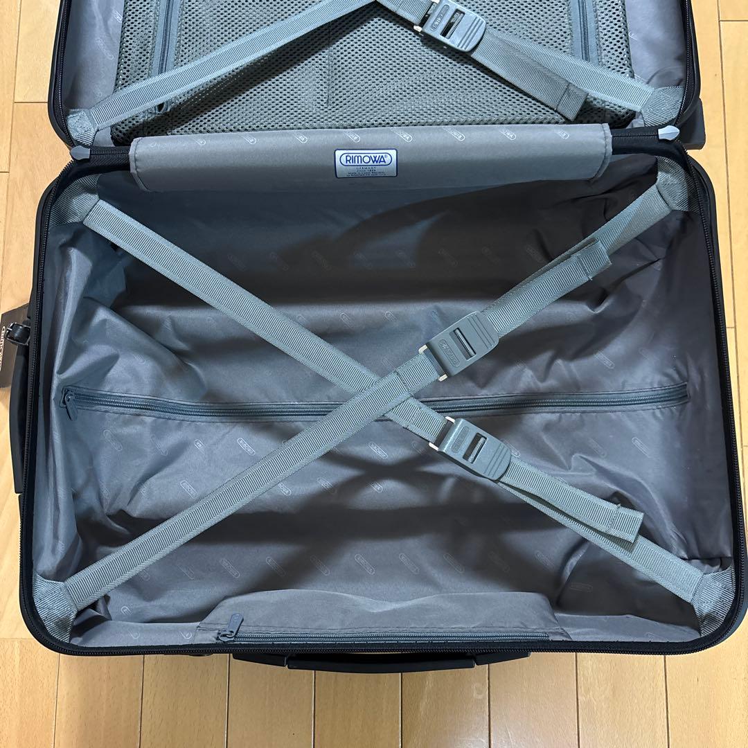 リモワ　サルサ　機内持ち込みサイズ