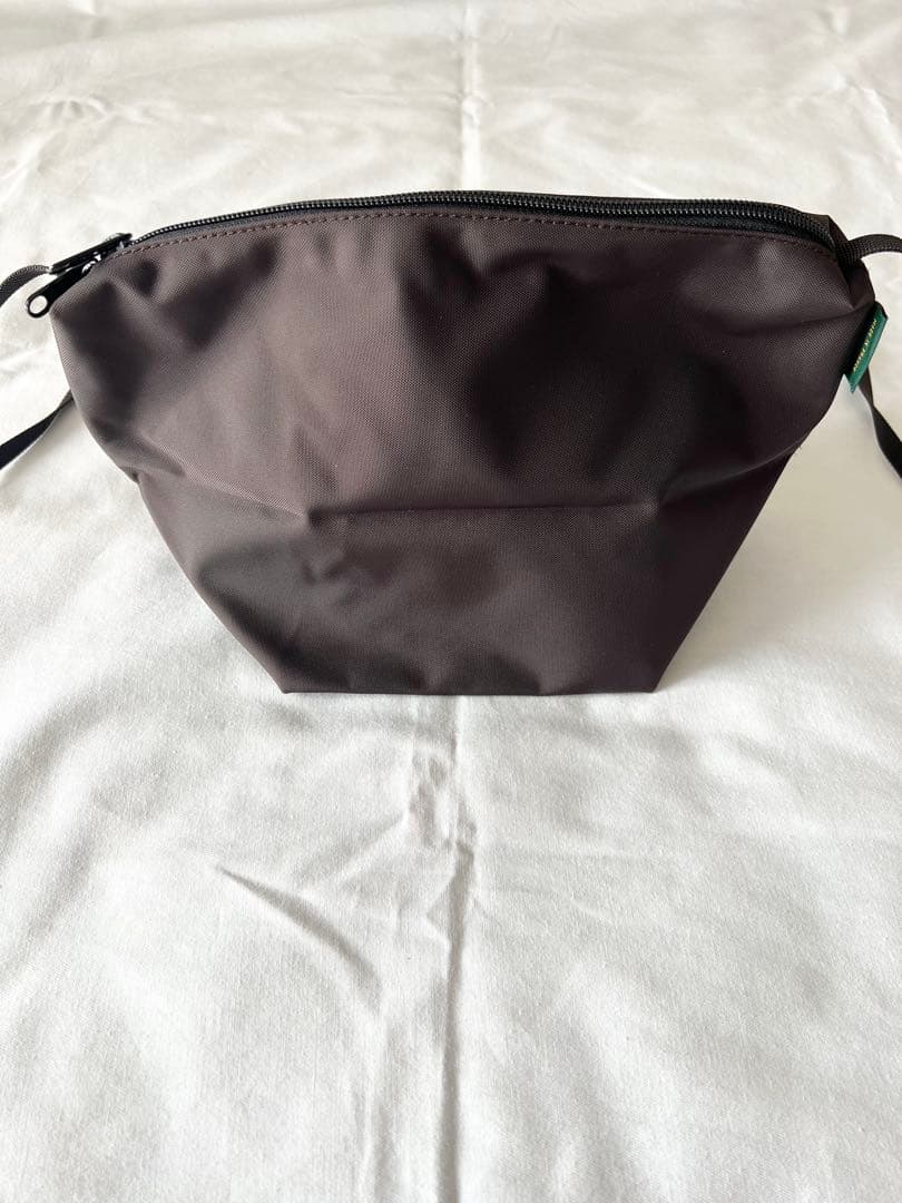 エルベシャプリエ ビッグポシェット　ブラウン