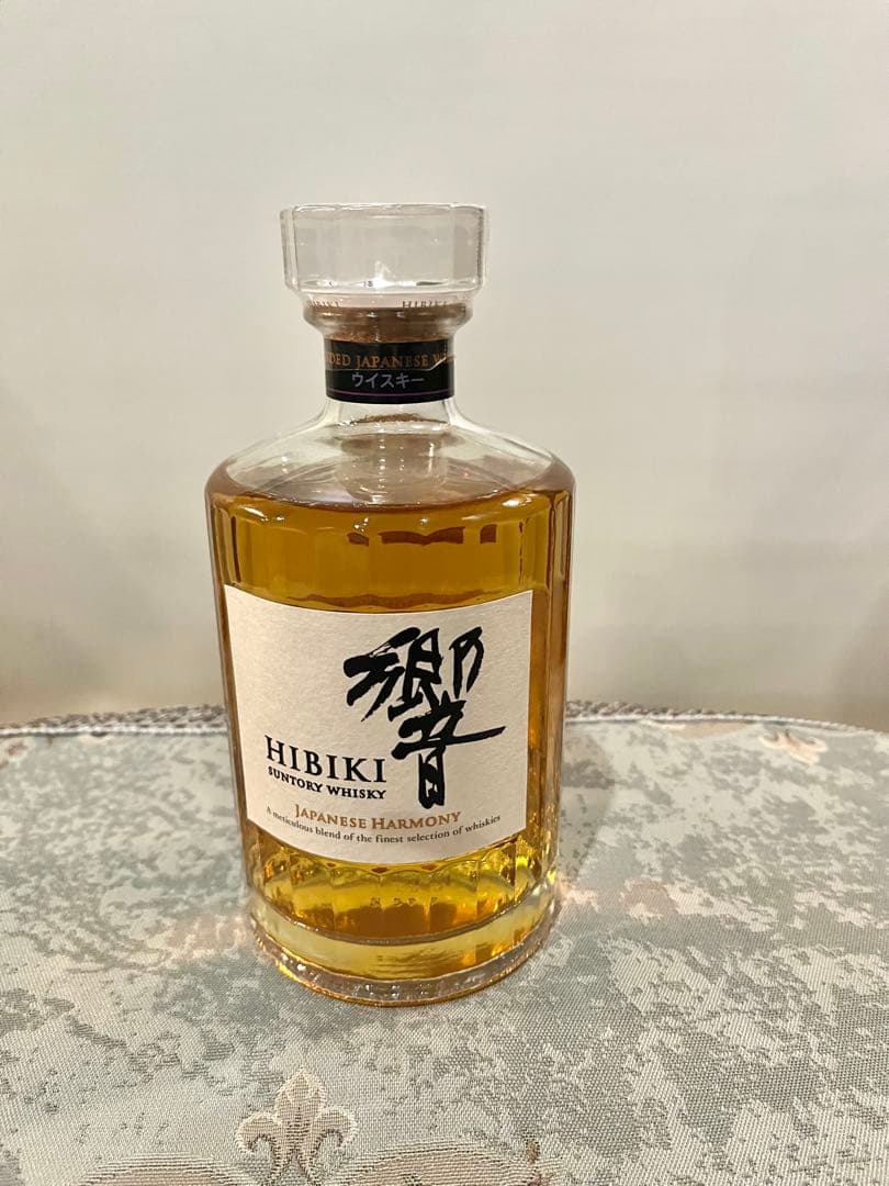 新品　響 ジャパニーズ ハーモニー700ml ウイスキー 43% 箱無し