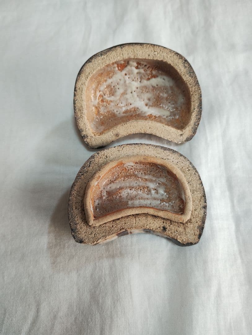 黒織部弾香合　木箱入【陶器/茶道具】