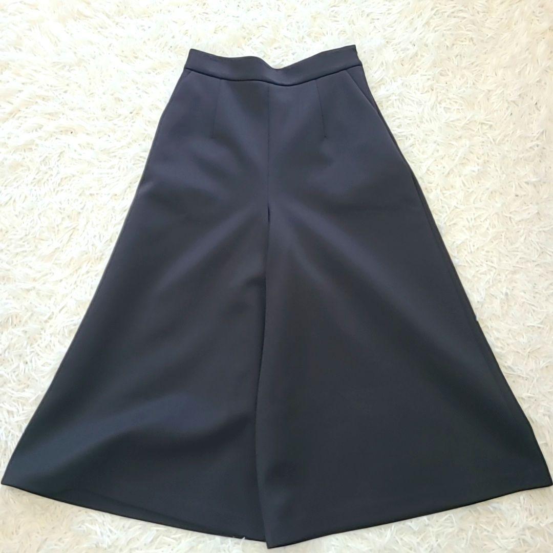 2023AW 極美品アドーア ソフトダンボールキュロットパンツ 完売品